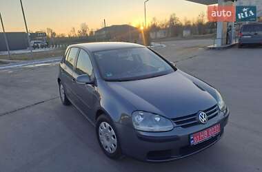 Хэтчбек Volkswagen Golf 2004 в Славуте