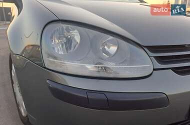 Хэтчбек Volkswagen Golf 2004 в Славуте