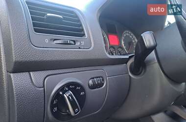 Хэтчбек Volkswagen Golf 2004 в Славуте