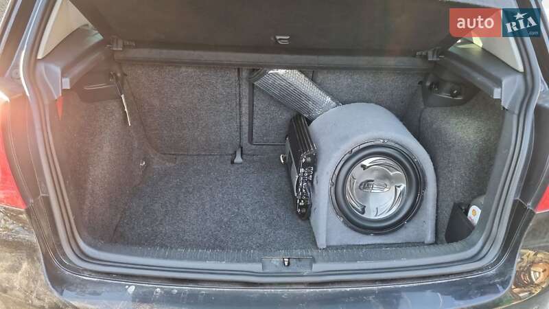 Хетчбек Volkswagen Golf 2007 в Стрию