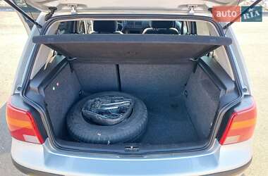 Хэтчбек Volkswagen Golf 1999 в 