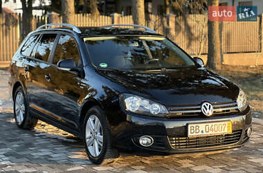 Универсал Volkswagen Golf 2012 в Староконстантинове