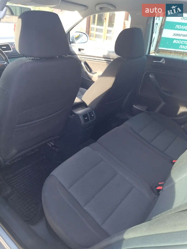 Универсал Volkswagen Golf 2011 в Хмельницком