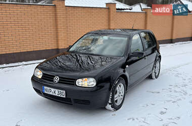 Хетчбек Volkswagen Golf 2003 в Красилові