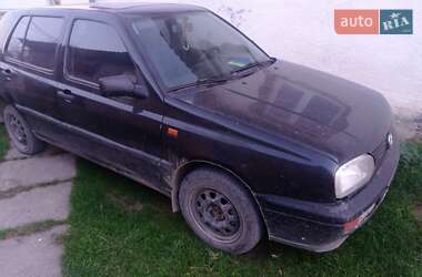 Хэтчбек Volkswagen Golf 1994 в  фото 5 Хэтчбек Volkswagen Golf 1994 в