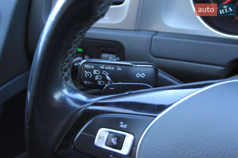 Універсал Volkswagen Golf 2015 в Вінниці