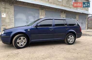 Универсал Volkswagen Golf 2001 в Каменец-Подольском