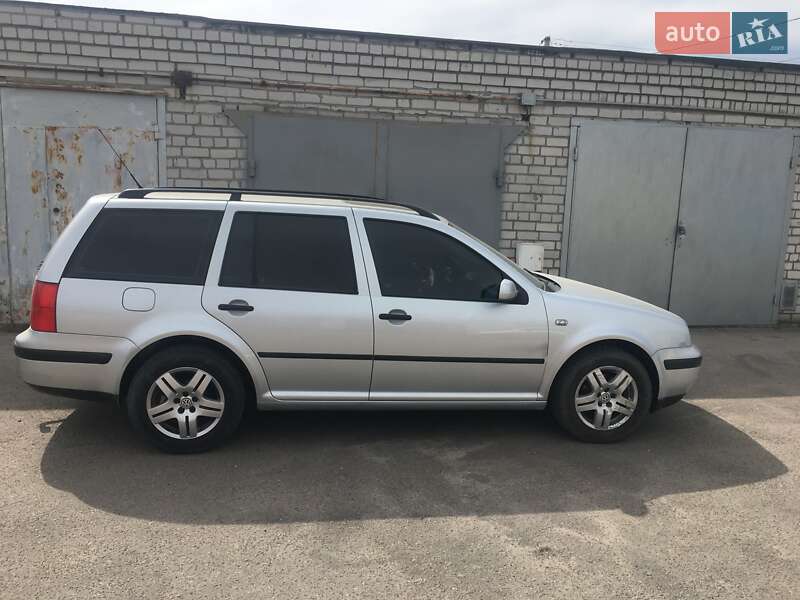 Универсал Volkswagen Golf 2001 в Кременчуге