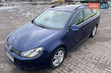 Універсал Volkswagen Golf 2010 в Києві