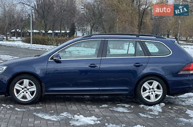 Універсал Volkswagen Golf 2010 в Києві