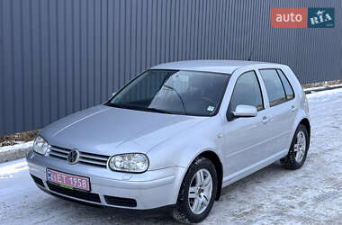 Хэтчбек Volkswagen Golf 2001 в Полтаве