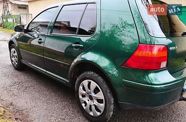 Хетчбек Volkswagen Golf 1998 в 