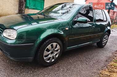 Хетчбек Volkswagen Golf 1998 в 