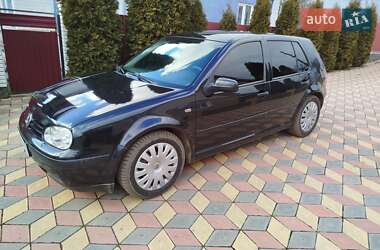 Хэтчбек Volkswagen Golf 2002 в Тульчине