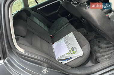 Універсал Volkswagen Golf 2012 в 