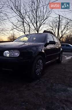 Хэтчбек Volkswagen Golf 2002 в Белой Церкви