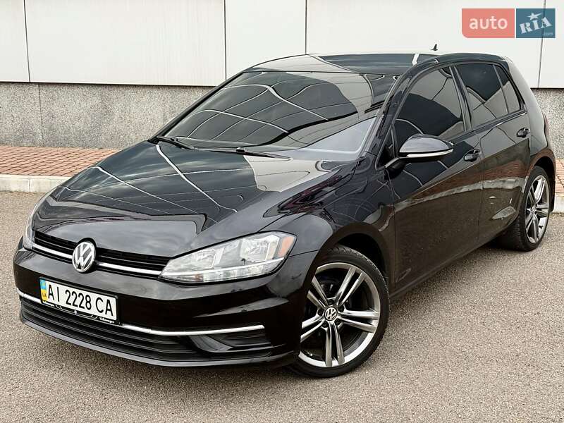 Хетчбек Volkswagen Golf 2019 в Києві