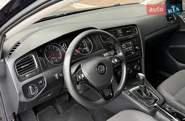 Хетчбек Volkswagen Golf 2019 в Києві