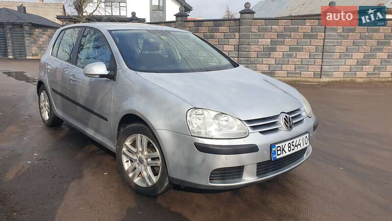 Хэтчбек Volkswagen Golf 2007 в Ровно