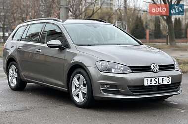 Универсал Volkswagen Golf 2014 в Ивано-Франковске