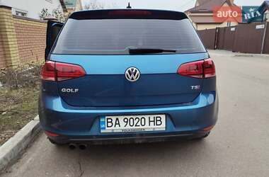 Хэтчбек Volkswagen Golf 2015 в Кропивницком