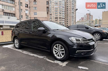 Универсал Volkswagen Golf 2017 в Киеве