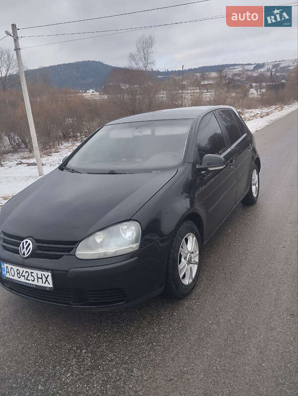 Хетчбек Volkswagen Golf 2004 в Турці