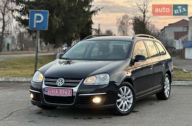 Універсал Volkswagen Golf 2009 в Радивиліві