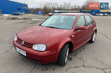 Хетчбек Volkswagen Golf 2000 в Києві