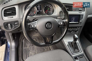 Универсал Volkswagen Golf 2015 в Полтаве