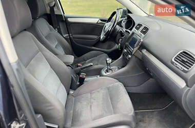 Хэтчбек Volkswagen Golf 2008 в Староконстантинове