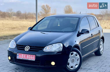 Хэтчбек Volkswagen Golf 2008 в Ровно