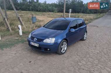 Хэтчбек Volkswagen Golf 2007 в Покровском