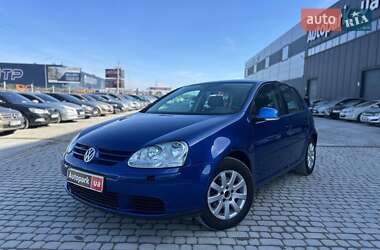 Хетчбек Volkswagen Golf 2004 в Львові