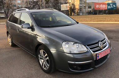 Універсал Volkswagen Golf 2008 в Рівному