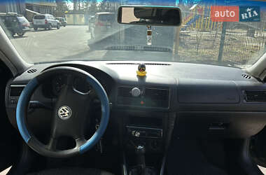 Універсал Volkswagen Golf 2000 в Києві