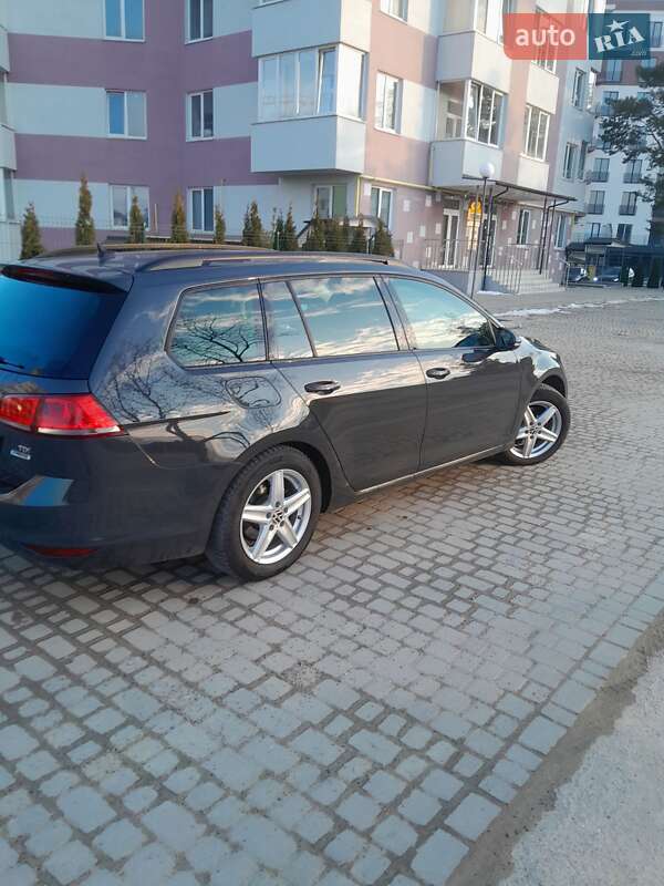 Універсал Volkswagen Golf 2015 в Львові