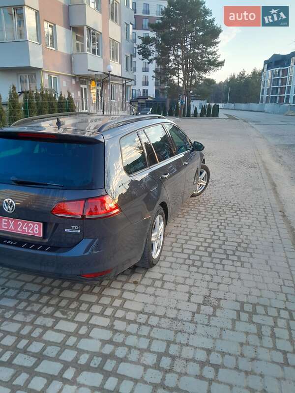 Універсал Volkswagen Golf 2015 в Львові