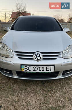 Хэтчбек Volkswagen Golf 2005 в Львове