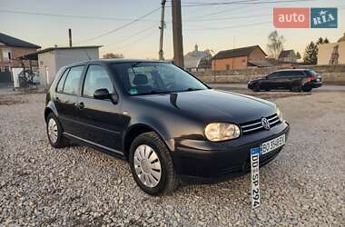 Хетчбек Volkswagen Golf 2002 в Тернополі