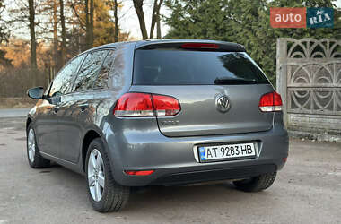 Хетчбек Volkswagen Golf 2010 в Калуші