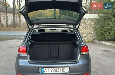 Хетчбек Volkswagen Golf 2010 в Калуші