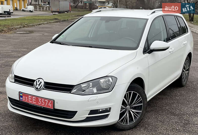 Універсал Volkswagen Golf 2017 в Черкасах