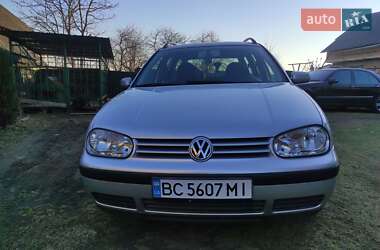 Универсал Volkswagen Golf 2002 в Львове