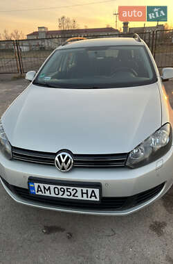 Универсал Volkswagen Golf 2010 в Житомире