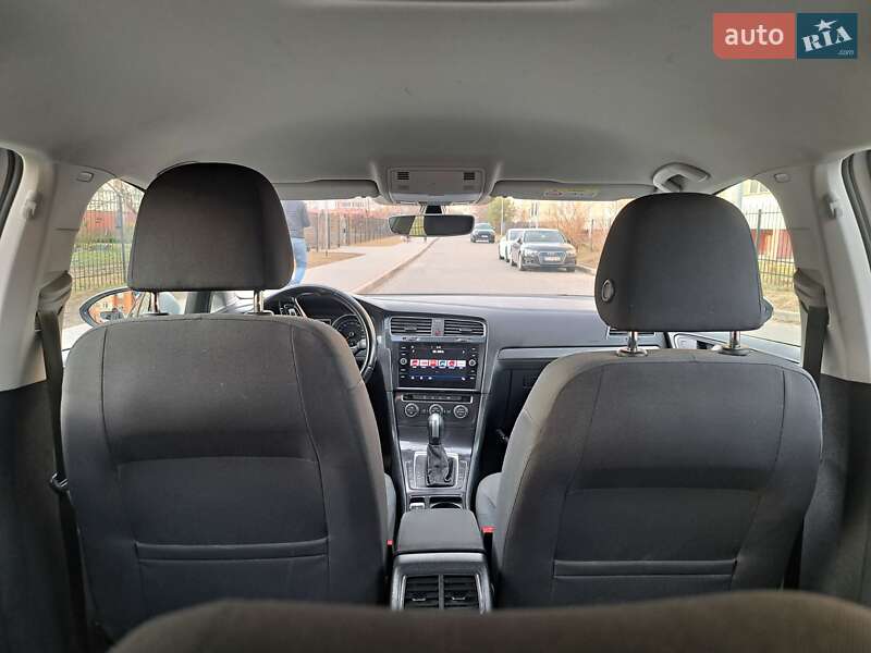 Универсал Volkswagen Golf 2019 в Луцке фото 30 Универсал Volkswagen Golf 2019 в Луцке
