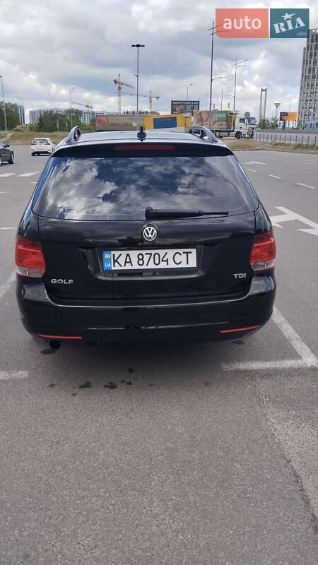 Универсал Volkswagen Golf 2011 в Киеве