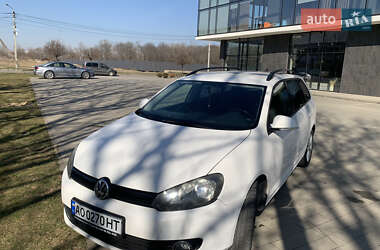 Універсал Volkswagen Golf 2011 в Ужгороді