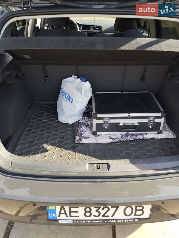 Хетчбек Volkswagen Golf 2017 в Кривому Розі