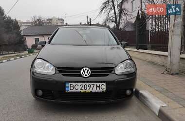 Хэтчбек Volkswagen Golf 2004 в Стрые